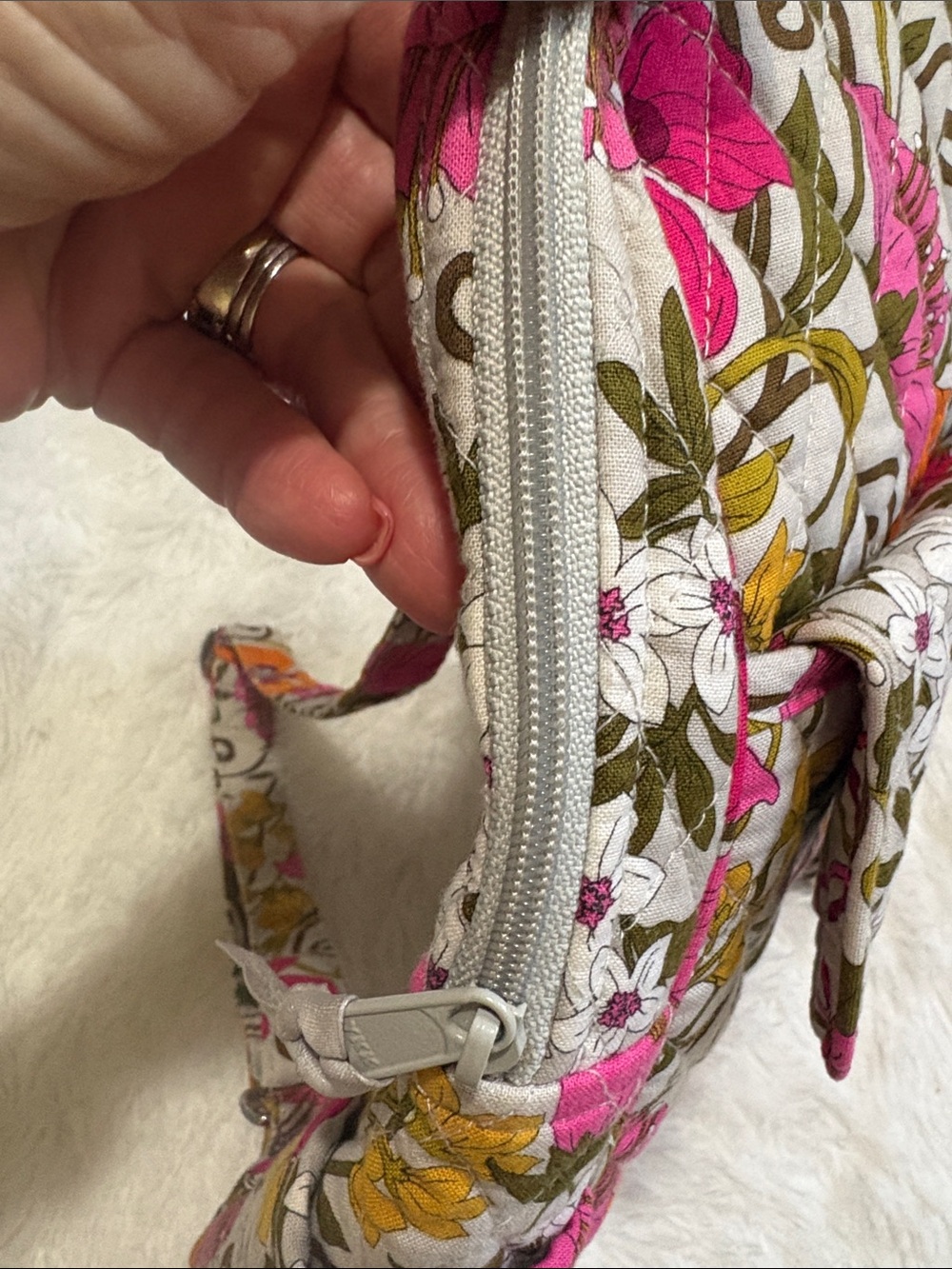 VERA BRADLEY MINI BACKPACK TEA GARDEN ( retired) - Picture 7 of 8